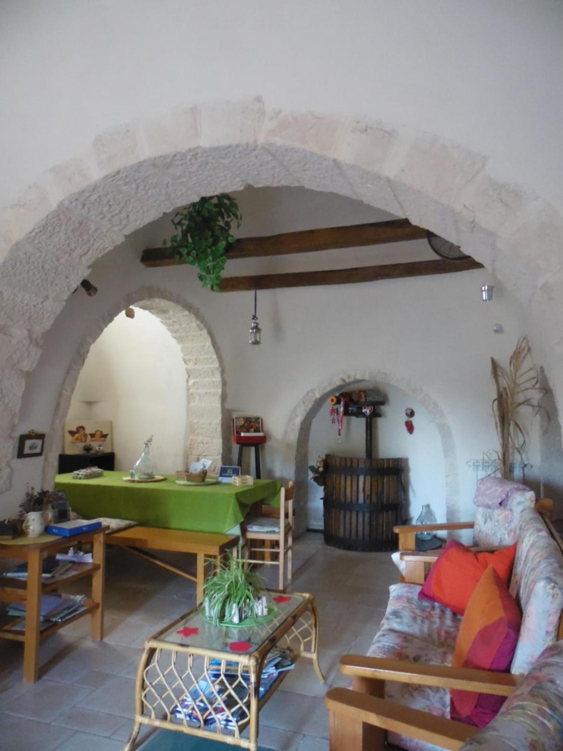 B&B Trulli Sotto La Cupa マルティナ・フランカ エクステリア 写真